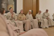 Una animada charla entre religiosas agustinas sobre una película que aborda la vocación.