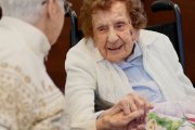 Francis Dominici Piscatella, de las dominicas de Amityville, Nueva York, en su 113 cumpleaños en 2026