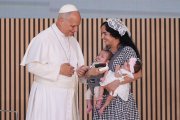 El Papa con las personas vulnerables que atiende Cáritas Madrid en el centro CEDIA