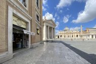 La tienda de Mondo Cattolico en el Vaticano