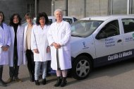 El equipo de las paliativistas de Cuenca, que van en coche a la casa del enfermo, Ana Isabel Vera es la segunda por la derecha