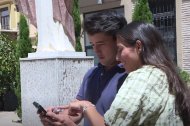 Quique Mira y María Lorenzo son jóvenes influencers o misioneros digitales españoles