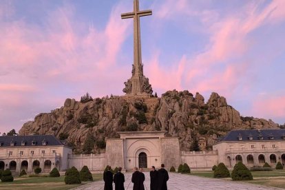 La Cruz que corona el Valle de los Caídos es la más alta del mundo. Foto: @hospederiavc