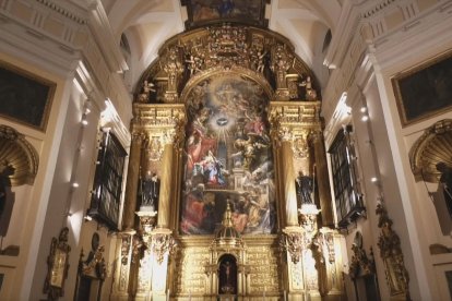 Uno de los tesoros de San Plácido es el retablo mayor, con una Anunciación de Claudio Coello.