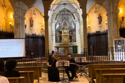 Jannai Torné y Valerie García, integrantes de Duo ad deum.