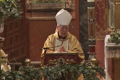Monseñor Reig Pla, durante su homilía en Alba de Tormes.