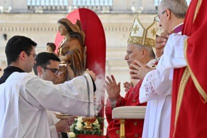 La misa de Pentecostés completó un fin de semana intenso centrado en esta festividad y en las realidades eclesiásticas más vinculadas a ella.