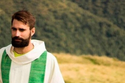 Matteo Balzano, sacerdote italiano de 35 años