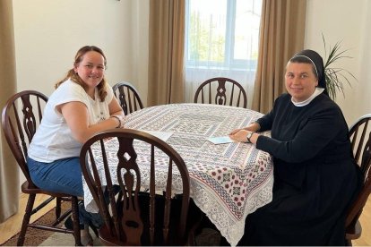 La Madre Eufrosina, superiora de las Hermanas de la Sagrada Familia, explica su experiencia de vocación