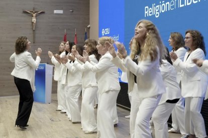 Matina y el Coro de Gospel Libertad en los Premios Religion en Libertad 2025