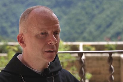 Erik Varden, obispo de las prelaturas de Trondheim y Tromso y monje trapense, ha adquirido una relevancia internacional a través de sus libros y conferencias.