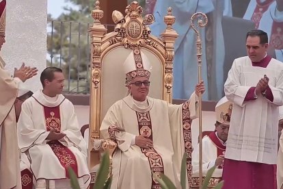 José Leopoldo González González, en su toma de posesión de la diócesis de San Juan de los Lagos.