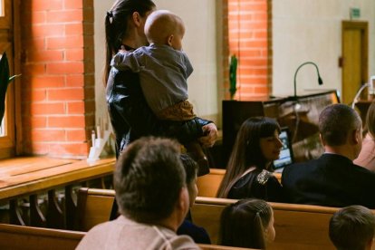 La presencia de las familias en la iglesia se ve muy influida por su unidad religiosa.