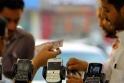 Los jóvenes con tecnología saltan fronteras en Arabia Saudí