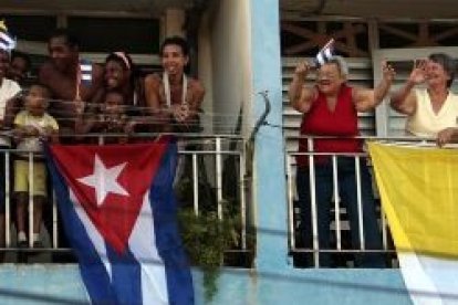 Tras la visita de Benedicto XVI a Cuba -que recoge la foto- creció el diálogo entre la Iglesia y el régimen