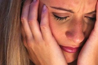 Mujer triste y desolada