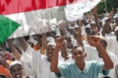 Las dos principales tribus de Sudán del Sur, Dinka y Nuer, se encuentran enfrentadas