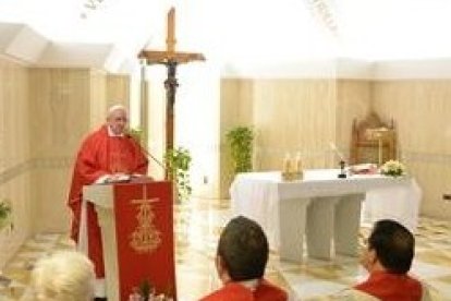 El Papa Francisco explica las Escrituras cada mañana en la misa de la residencia Santa Marta