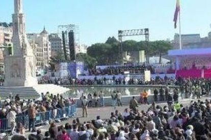 Misa de las familias cristianas en la Plaza de Colón