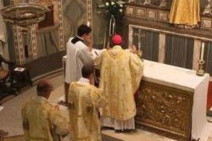 La Congregación para el Culto Divino ha aprobado la nueva liturgia anglocatólica, que se ve en la foto