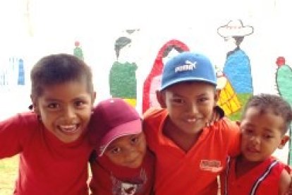 Los misioneros ofrecen alfabetización y recursos sanitarios allí donde no llega nadie más