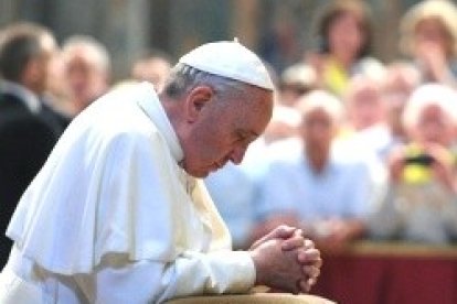 Francisco recomienda los ejercicios y recuerda que la oración es la clave