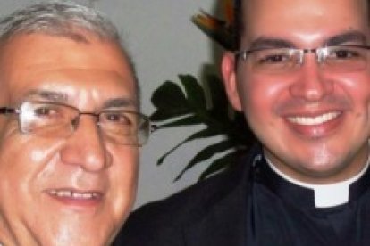 El padre Echeverry y el padre Fabio, que fueron asesinados a cuchilladas en septiembre