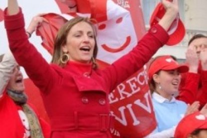 La doctora Gádor Joya en una de las grandes manifestaciones de Derecho a Vivir
