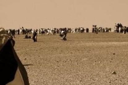 Durante el siglo XV, los saharauis veneraron un hombre santo en Tagaost... luego, en el s.XVI el tiempo y la arena devoraron la tumba y el recuerdo