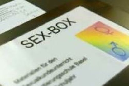 Los peluches sexuales y demás materiales llegan a los colegios en estas sexbox