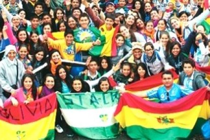 Peregrinos bolivianos en la JMJ de Rio de Janeiro - los jóvenes son más devotos que los mayores, dice un estudio