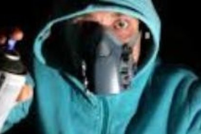 Los vándalos faltan al respeto a unos civiles desarmados que fueron asesinados sólo por ser católicos en 1936