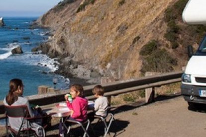 La vida en la caravana y la carretera permite también contemplar las maravillas de Dios