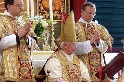 El cardenal Cañizares ha celebrado en más de una ocasión la misa tradicional.