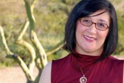 Luma Simms es madre de 5 hijos dañados por el divorcio; quiere que crezcan en una iglesia fuerte contra él