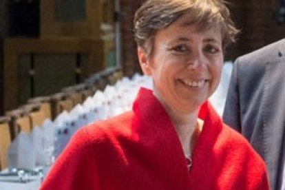 Claudia Janssen, la teóloga traductora, dirige un Centro de Género -LGBT, queer e intersexual, detalla- con un presupuesto anual de 218.000 euros