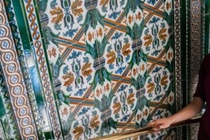 La concejal Rita Maestre que criticaba a la casta posa ahora para la exquisita revista Vanity Fair y dice que fue a misa millones de veces con sus abuelas