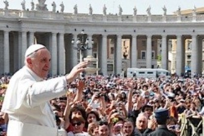 El Papa Francisco, en su audiencia de los miércoles, está tratando el tema de la familia