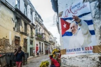 Cartel de la visita del Papa Francisco a Cuba