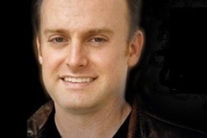 Michael O Neill es el editor de la web Miracle Hunter, autor de varios libros y un programa de radio y crítico con la religiosidad excesivamente milagrera