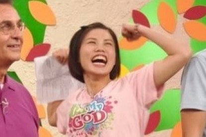 Chou Yong-Mei, presentadora de programas de televisión en Taiwán se bautizó en la Vigilia Pascual tras investigar sobre los católicos y el Papa para una nueva serie