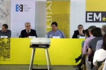 Mesa redonda sobre ciencia y fe en EncuentroMadrid 2016