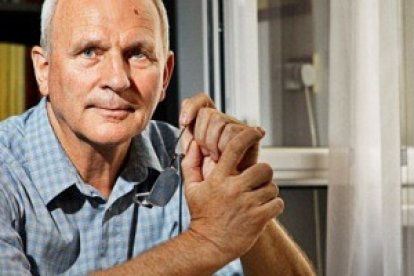 Frantisek Miklosko fue uno de los organizadores de la Marcha de las Velas en 1988... y luego diputado eslovaco