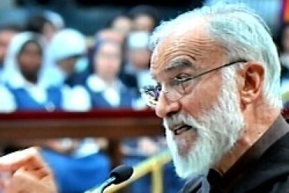 Raniero Cantalamessa distingue entre sexo y matrimonio en la Biblia y sexo y matrimonio en las tradiciones humanas