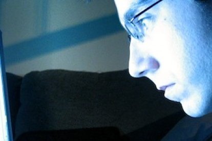 La pornografía, que se ha desplazado masivamente a internet, es una de las formas más comunes del trastorno hipersexual.