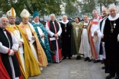 Obispos luteranos y anglicanos de distintos países reunidos en Porvoo en el año 2010