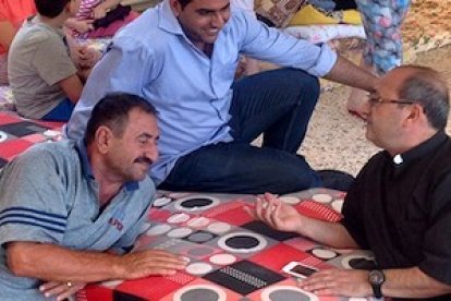 La atención a los refugiados es una de las vías por la cual muchos musulmanes descubren el cristianismo.