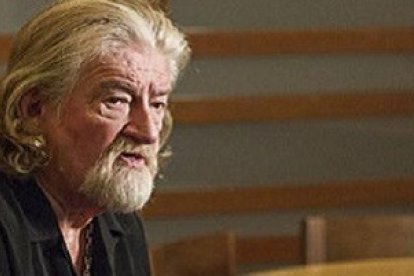 Tras una fuerte conversión, el guionista que antes sólo escribía de sexo y violencia ahora quiere ensalzar a la Virgen