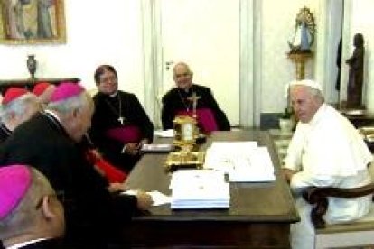 El Papa Francisco con los obispos de Venezuela - está bien informado de la situación del país