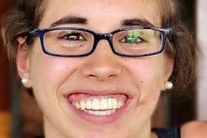 La fe ha permitido a Covadonga dejar en manos de Dios las razones de todo lo que perdió en el accidente: sus amigos, su pierna, cuatro meses de juventud...